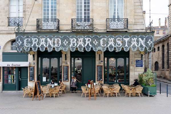 Le Grand Bar Castan 