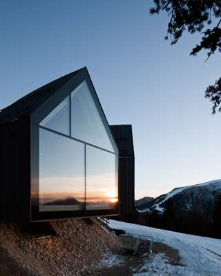 Large glass façades afford spectacular views 