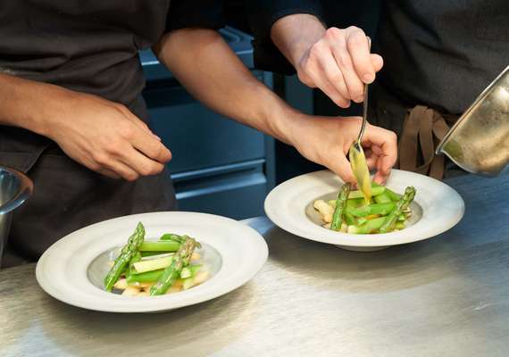 Preparing dinner at Casa Caminada