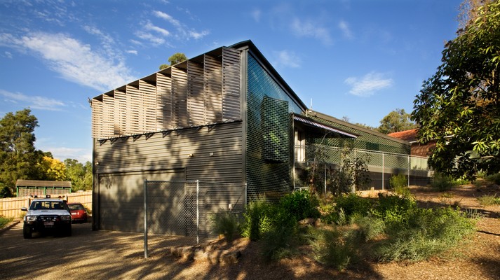 Exterior of the Warrandyte station