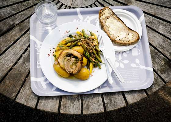 Porchetta with green beans 