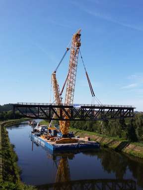 Sarens has more than 1,500 cranes