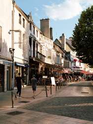 Strolling towards cafés in Beaune