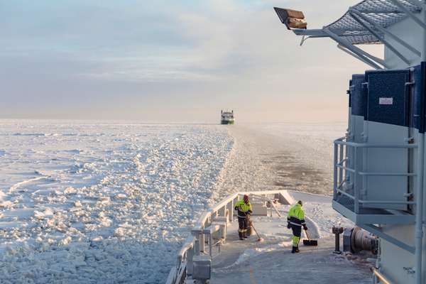 Churning through the ice 