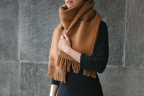 Elisabeth Stray Pedersen’s lambswool pocketscarf 