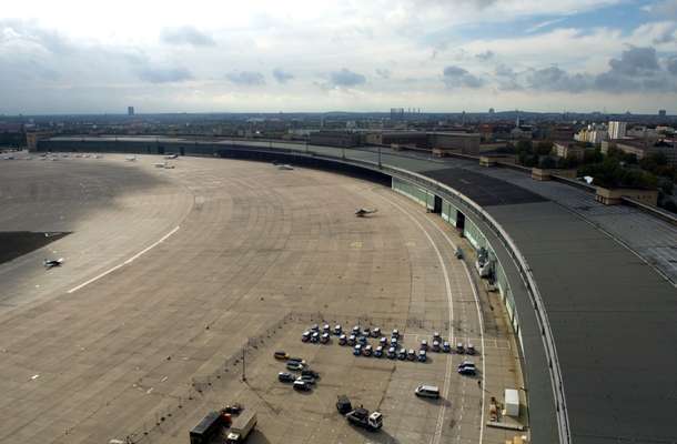 The curved structure of the airport