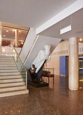 Ship’s figurehead inside IMO headquarters 