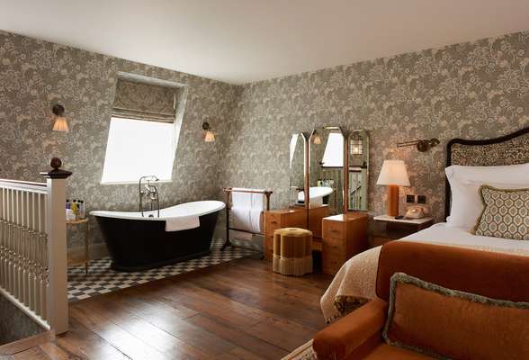  William Morris wallpaper in the rooms