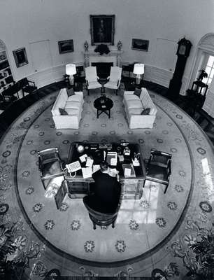 US president Ronald Reagan in the Oval Office in 1987