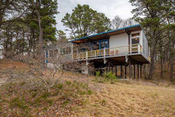 Weidlinger House, built by the pioneering engineer Paul Weidlinger in 1953 