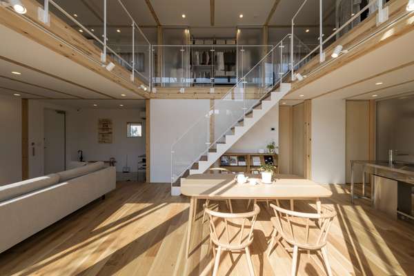 Space, light and wood 