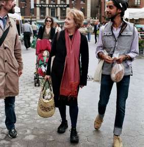 Waters with friends in the market 