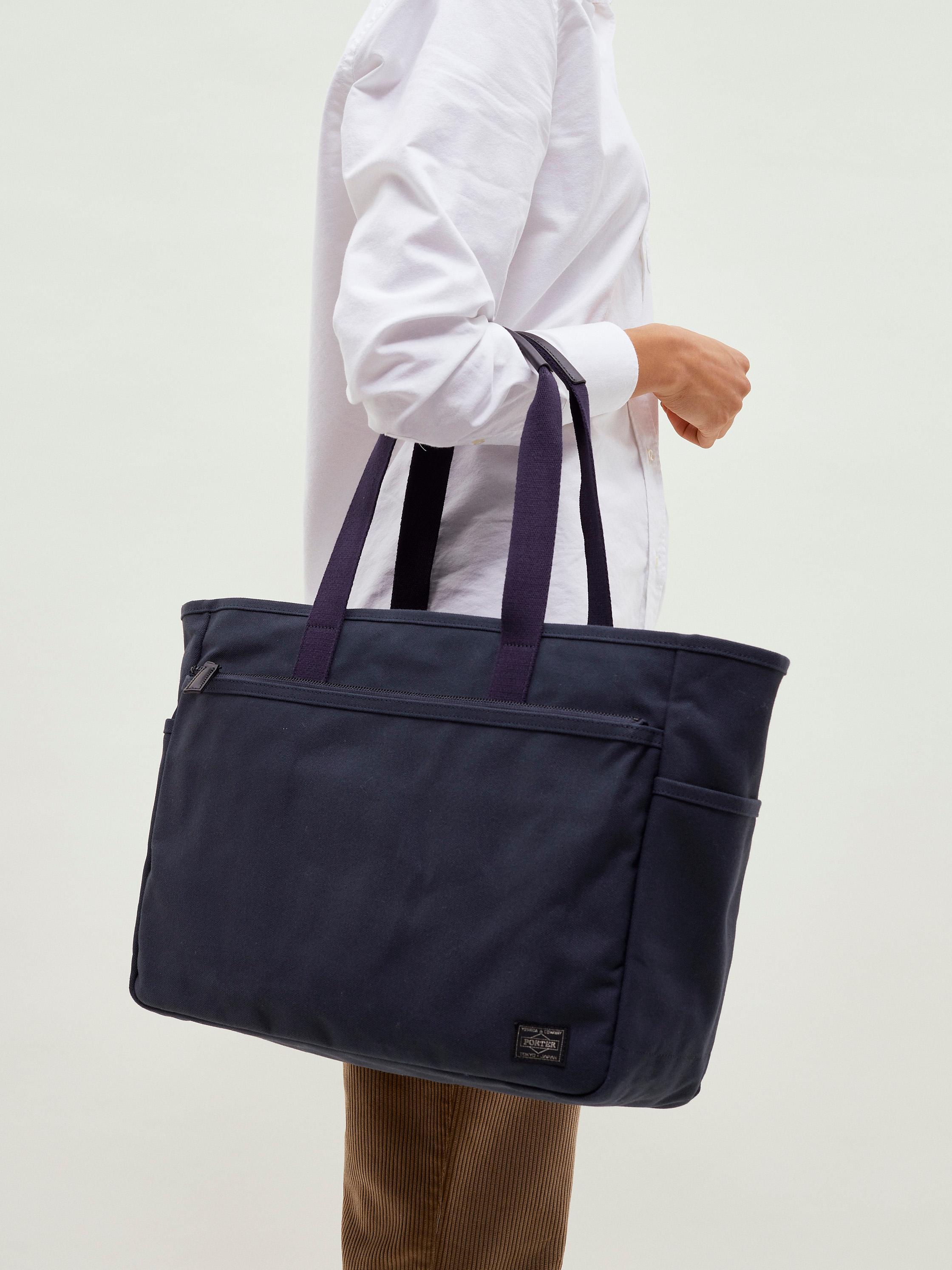 travel tote bag