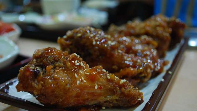 Seoul’s fried-chicken joints