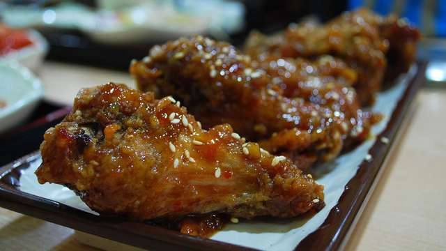 Seoul’s fried-chicken joints 