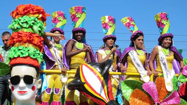 Barranquilla: carnival parade