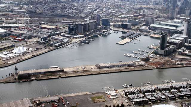 Melbourne: Docklands and urban renewal