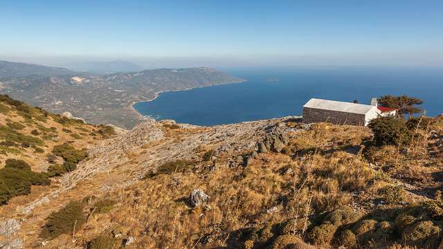 Samos: a solo hiking adventure 