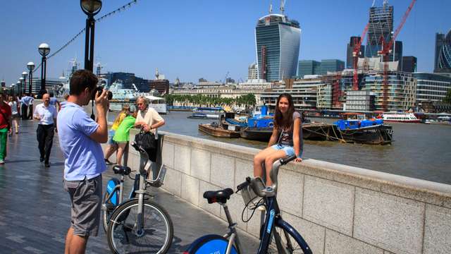 Cycling by the Thames