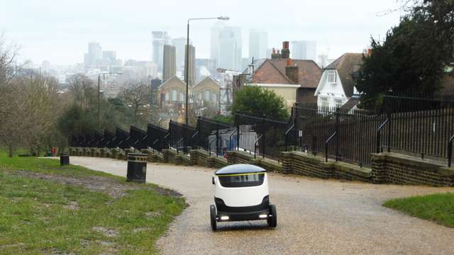 Starship delivery robot 