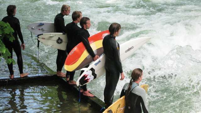 Surfing in Munich