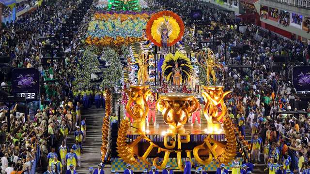 Rio De Janeiro: Carnival