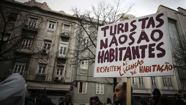 Lisbon: Rock in Riot