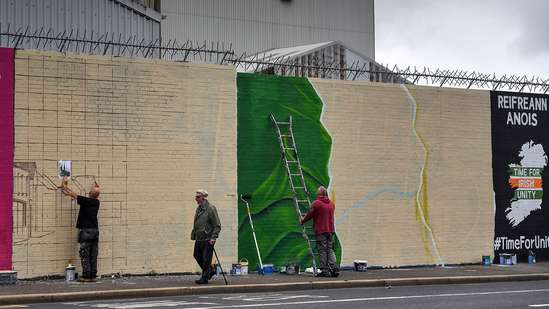 Tall Stories 319: Northern Ireland’s murals